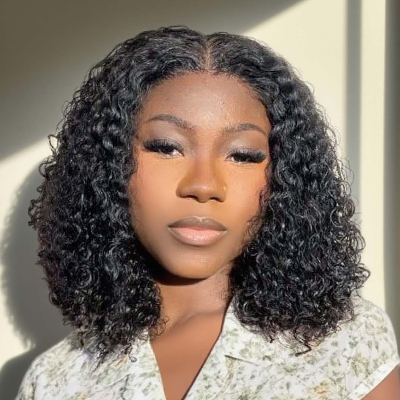  Varia Hair Ready to Go Glueless 5x5 HD Lace Wig Shoulder Length Bob Cut Soft Kinky Curly Highlight Honey Blonde Color